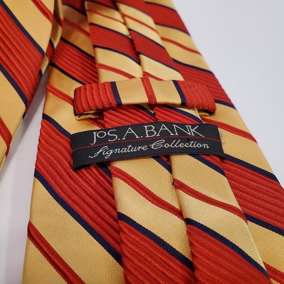 Jos. A. Bank Necktie Red Stripe Tie Signature Collection Silk Blend - Picture 3 of 6